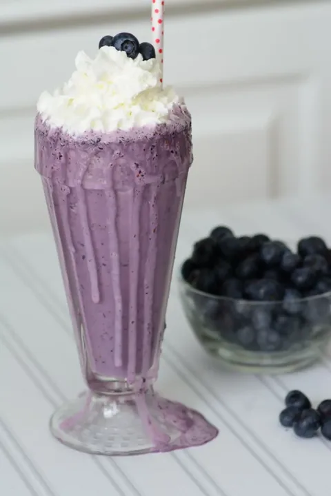 Blueberry shake