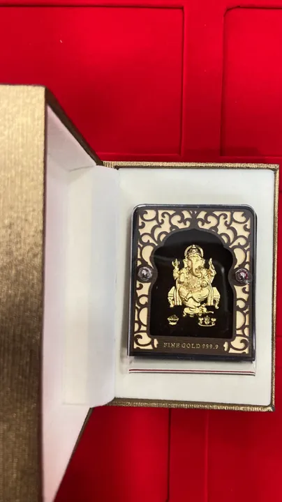 Gold Plated Ganeshji (5.6 x 7.5 Cm)