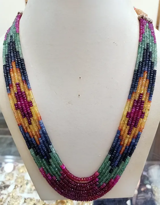 Precious stone beads neckles