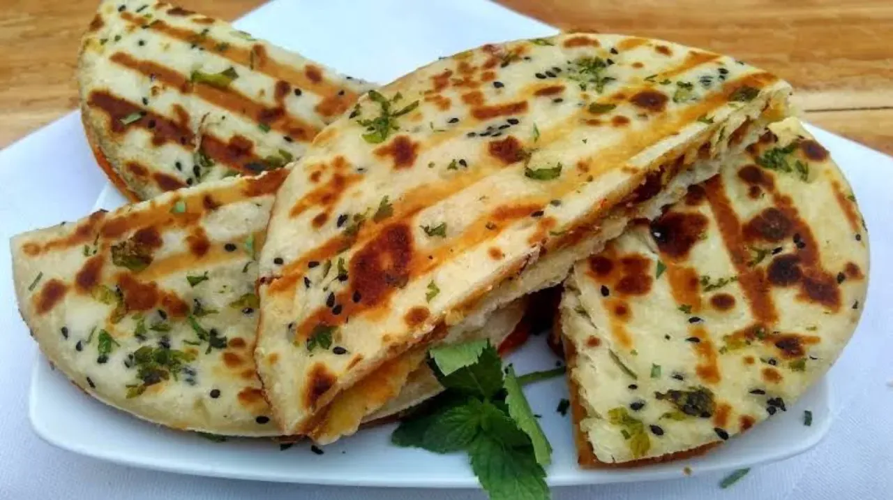 Grilled Cheese Kulcha