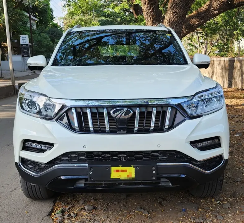 Mahindra Alturas Auto disel 2018