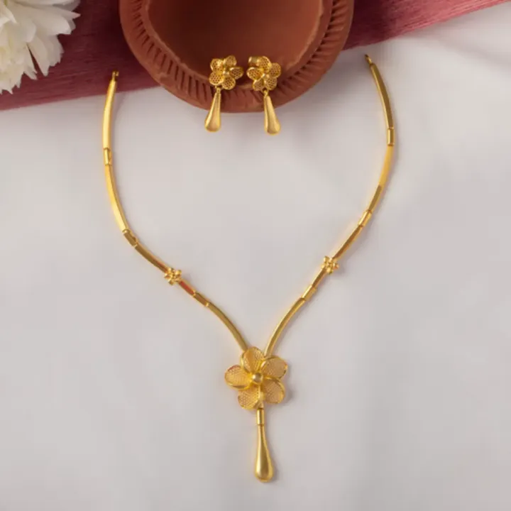 Fancy necklace set