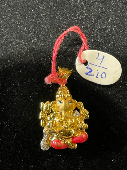 Gold hollow pendant