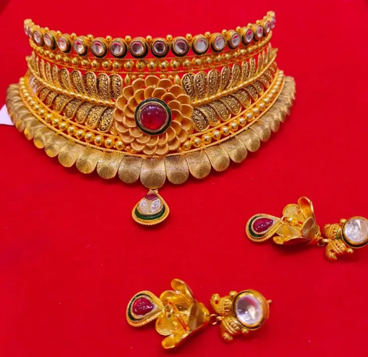 Gold Chokar Necklace
