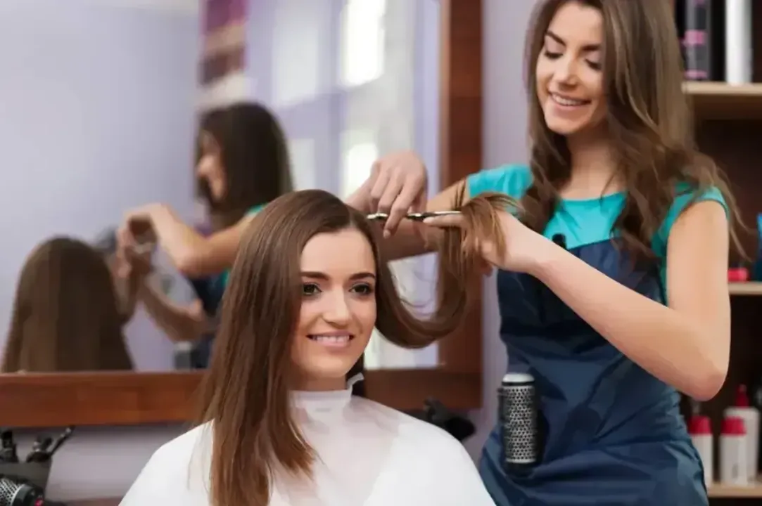 Women's Hair Cutting