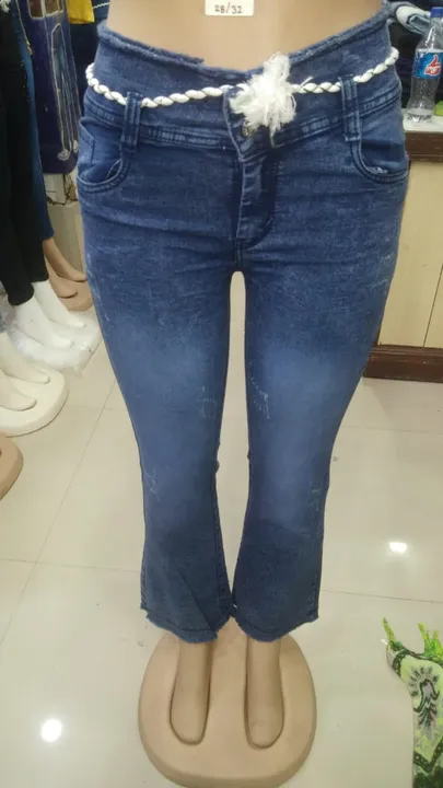 Size 28, 32